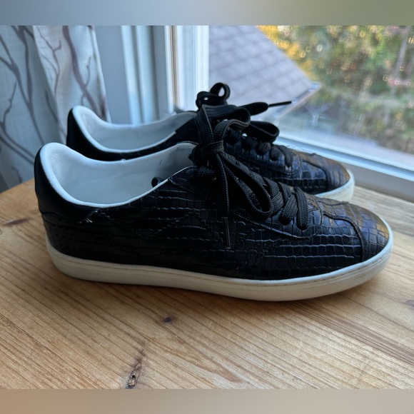 Stuart Weitzman Daryl Sneakers 37.5 - Picture 6 of 7